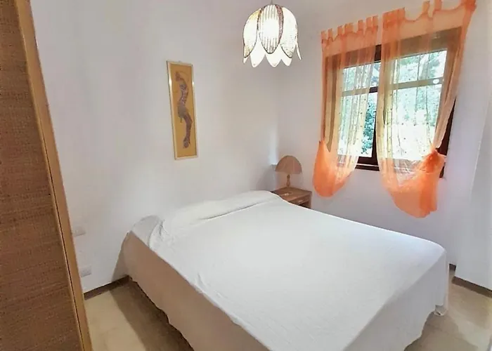 Apart Otel In Just 100 Mt From The Sea, With Air Conditioning And Private Outdoor Area *
