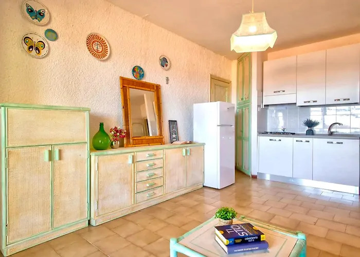 In Just 100 Mt From The Sea, With Air Conditioning And Private Outdoor Area Apart Otel *