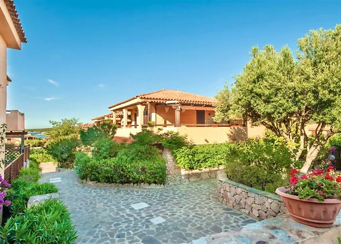 In Just 100 Mt From The Sea, With Air Conditioning And Private Outdoor Area Apart Otel *