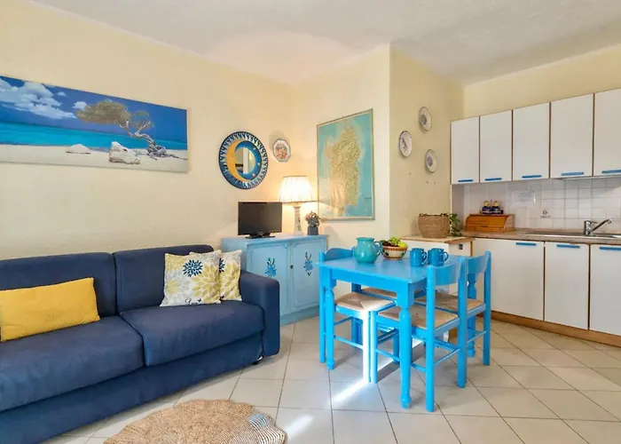In Just 100 Mt From The Sea, With Air Conditioning And Private Outdoor Area Apart Otel