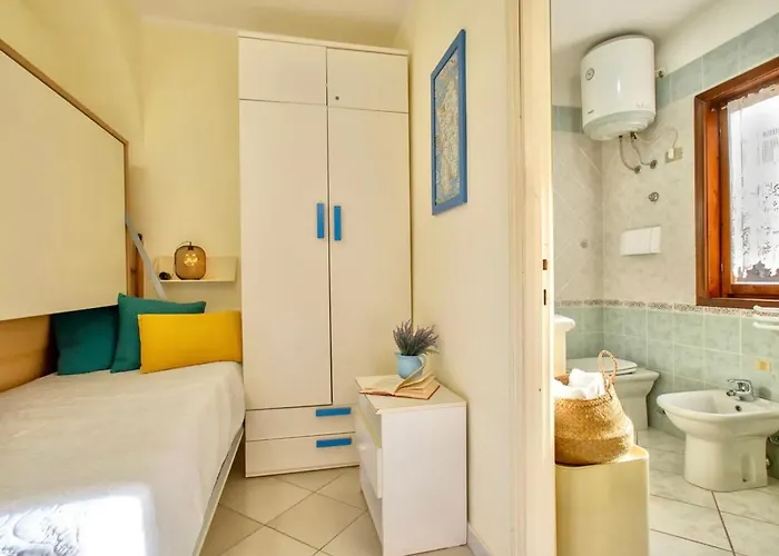 In Just 100 Mt From The Sea, With Air Conditioning And Private Outdoor Area Apart Otel *