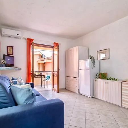In Marinella Just 100 Mt From The Sea, With Air Conditioning And Private Outdoor Area Aparthotel